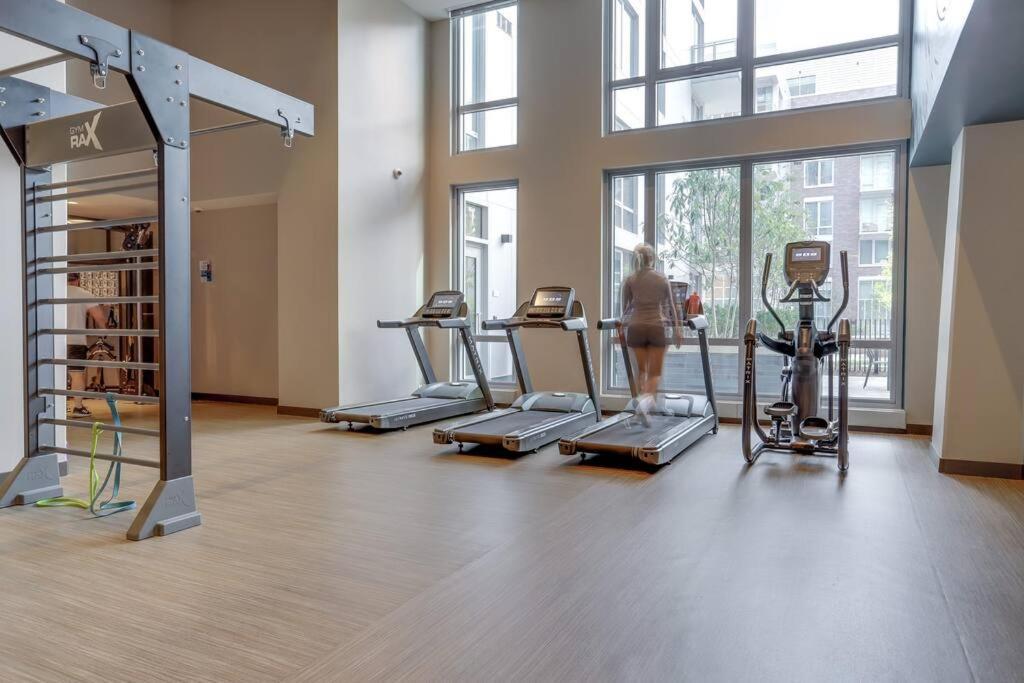 Gorgeous 1 Bedroom At Clarendon With Gym And Rooftop Arlington Luaran gambar